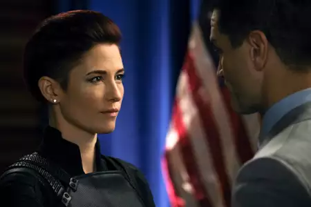 Supergirl - galeria zdjęć - filmweb