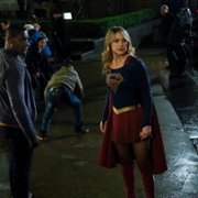 Supergirl - galeria zdjęć - filmweb