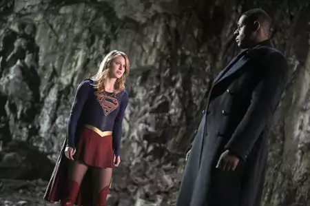 Supergirl - galeria zdjęć - filmweb