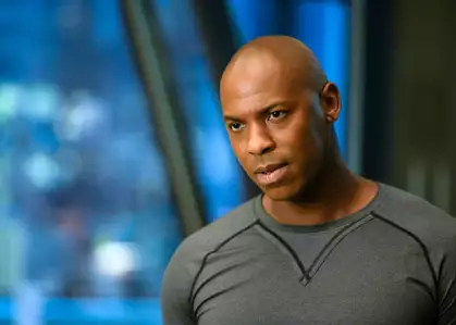 Supergirl - galeria zdjęć - filmweb