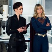 Supergirl - galeria zdjęć - filmweb