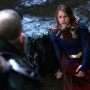 Supergirl - galeria zdjęć - filmweb