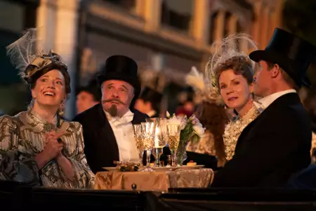 Pozłacany wiek - galeria zdjęć - filmweb