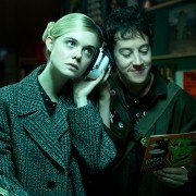 Jak rozmawiać z dziewczynami na prywatkach? - galeria zdjęć - filmweb