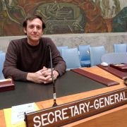 How to Start Your Own Country - galeria zdjęć - filmweb