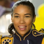 Alexandra Shipp w Dobosz 2: W nowym rytmie