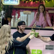 Young Farts Trailer Parts - galeria zdjęć - filmweb