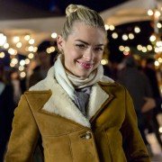 The Mistletoe Promise - galeria zdjęć - filmweb