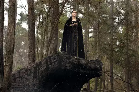 Salem - galeria zdjęć - filmweb