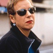 Nadzy - galeria zdjęć - filmweb