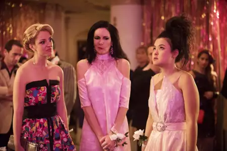 Odd Mom Out - galeria zdjęć - filmweb