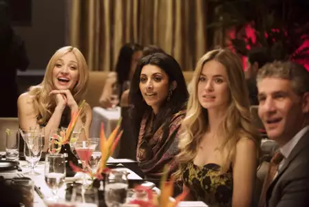 Odd Mom Out - galeria zdjęć - filmweb