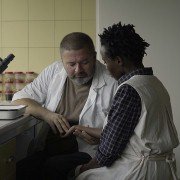 Ptaki śpiewają w Kigali - galeria zdjęć - filmweb