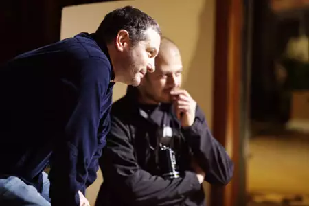 Krocząc wśród cieni - galeria zdjęć - filmweb