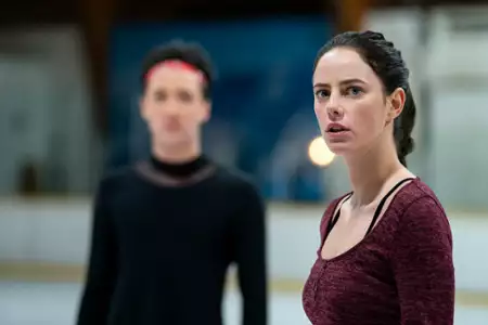 Spinning Out - galeria zdjęć - filmweb
