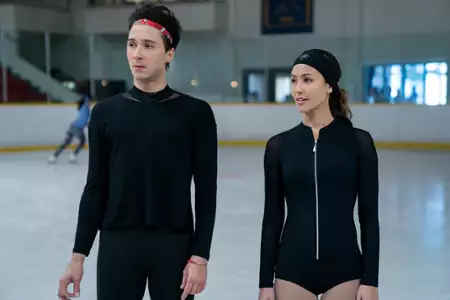 Spinning Out - galeria zdjęć - filmweb