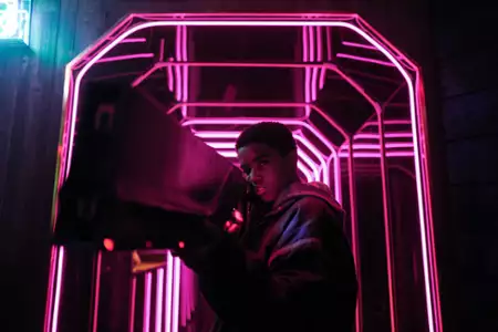 Kin. Zabójcza broń - galeria zdjęć - filmweb