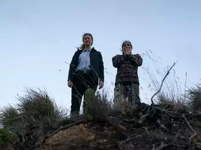 Deadloch - galeria zdjęć - filmweb
