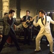 Idź twardo: historia Deveya Coxa - galeria zdjęć - filmweb