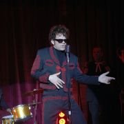 Idź twardo: historia Deveya Coxa - galeria zdjęć - filmweb