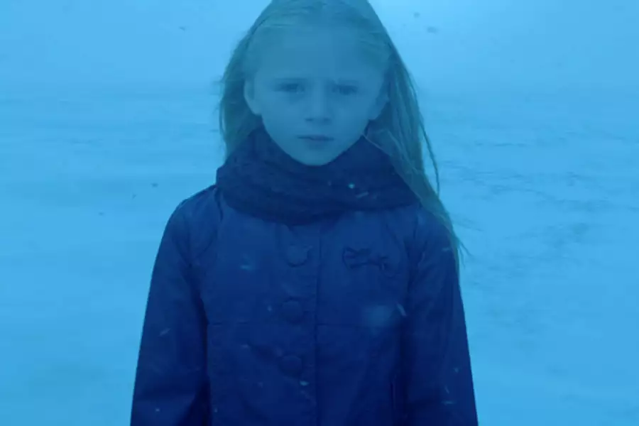 Mama - galeria zdjęć - filmweb