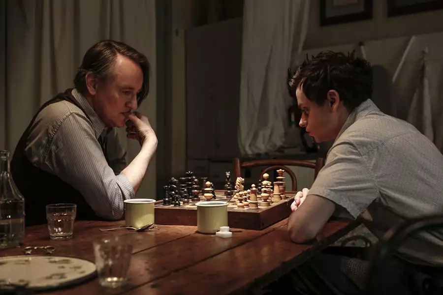 Les fausses confidences - galeria zdjęć - filmweb