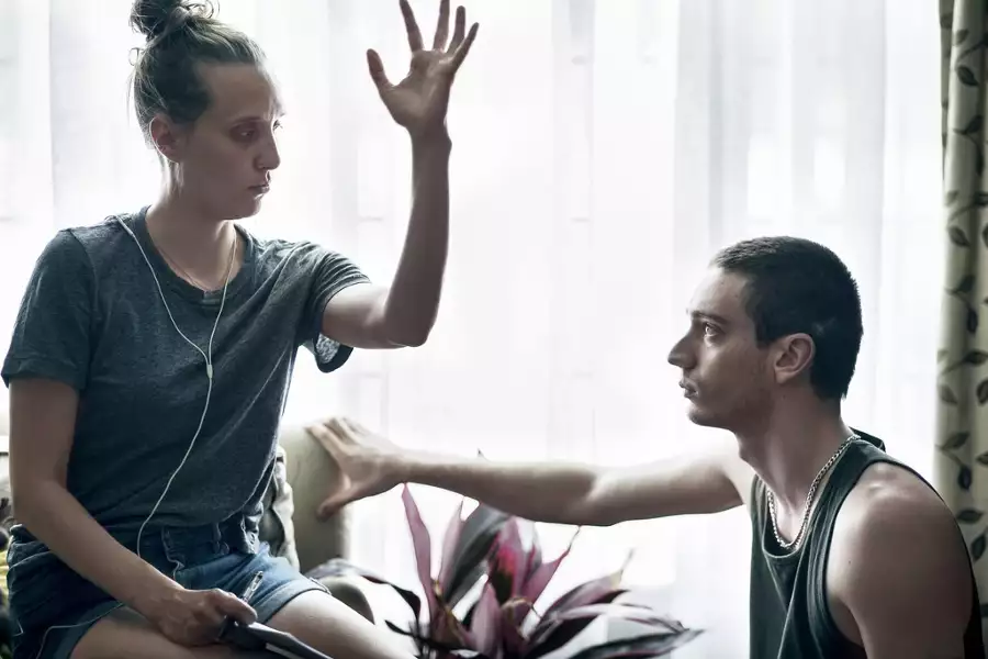 Pod ziemią - galeria zdjęć - filmweb