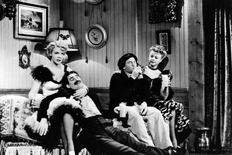 Bracia Marx na Dzikim Zachodzie - galeria zdjęć - filmweb