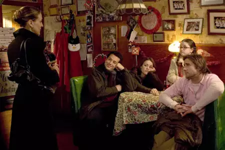Rodzinny dom wariat&oacute;w - galeria zdjęć - filmweb