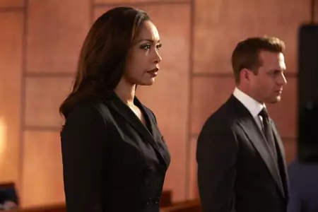 W garniturach - galeria zdjęć - filmweb