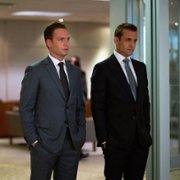 Suits - galeria zdjęć - filmweb