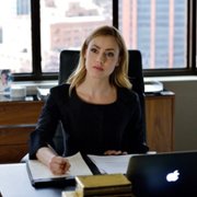 Suits - galeria zdjęć - filmweb