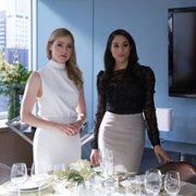 Suits - galeria zdjęć - filmweb