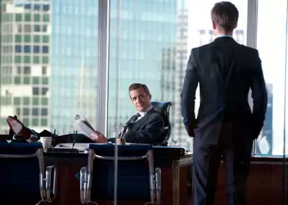 W garniturach - galeria zdjęć - filmweb