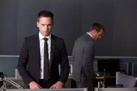 W garniturach - galeria zdjęć - filmweb
