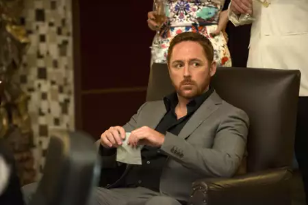 W garniturach - galeria zdjęć - filmweb