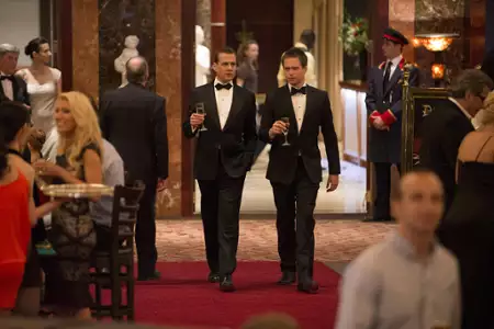 W garniturach - galeria zdjęć - filmweb