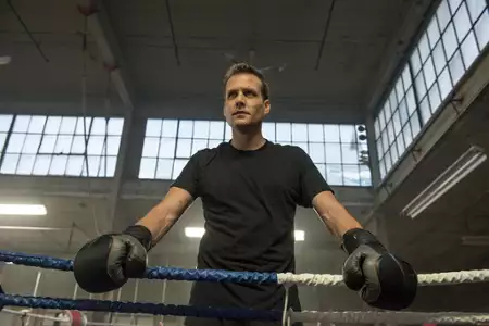 W garniturach - galeria zdjęć - filmweb
