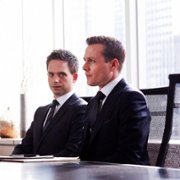 Suits - galeria zdjęć - filmweb