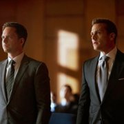 Suits - galeria zdjęć - filmweb