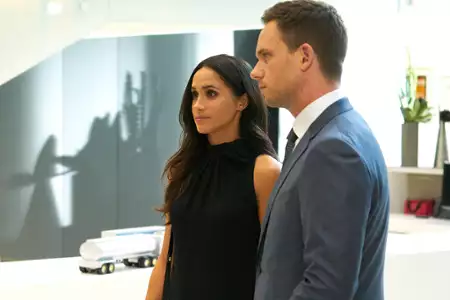 W garniturach - galeria zdjęć - filmweb