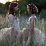 Lato Sangaile - galeria zdjęć - filmweb
