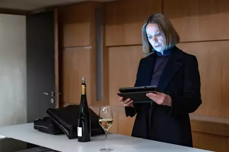 Po obu stronach otchłani - galeria zdjęć - filmweb