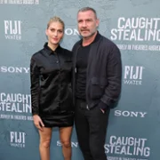 Caught Stealing - galeria zdjęć - filmweb