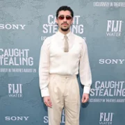 Caught Stealing - galeria zdjęć - filmweb
