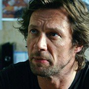 Vares - Uhkapelimerkki - galeria zdjęć - filmweb
