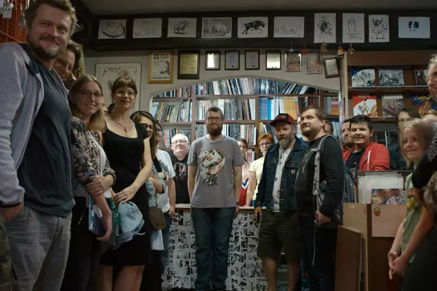 W Centrum Komiksu - galeria zdjęć - filmweb