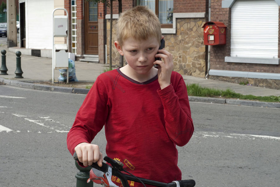 Chłopiec na rowerze - galeria zdjęć - filmweb