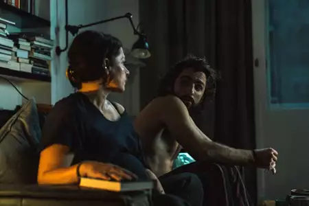 Rzeczy niezbędne - galeria zdjęć - filmweb