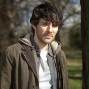 Colin Morgan w Humans